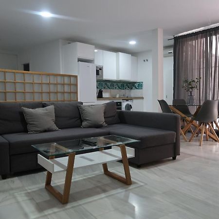 J & E Malaga Center Apartamentos Bagian luar foto