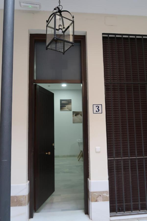 J & E Malaga Center Apartamentos Bagian luar foto