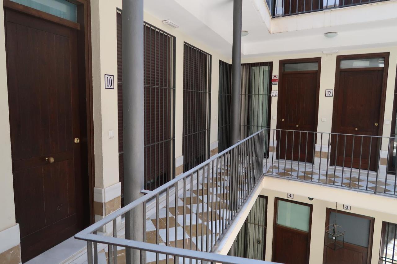 J & E Malaga Center Apartamentos Bagian luar foto