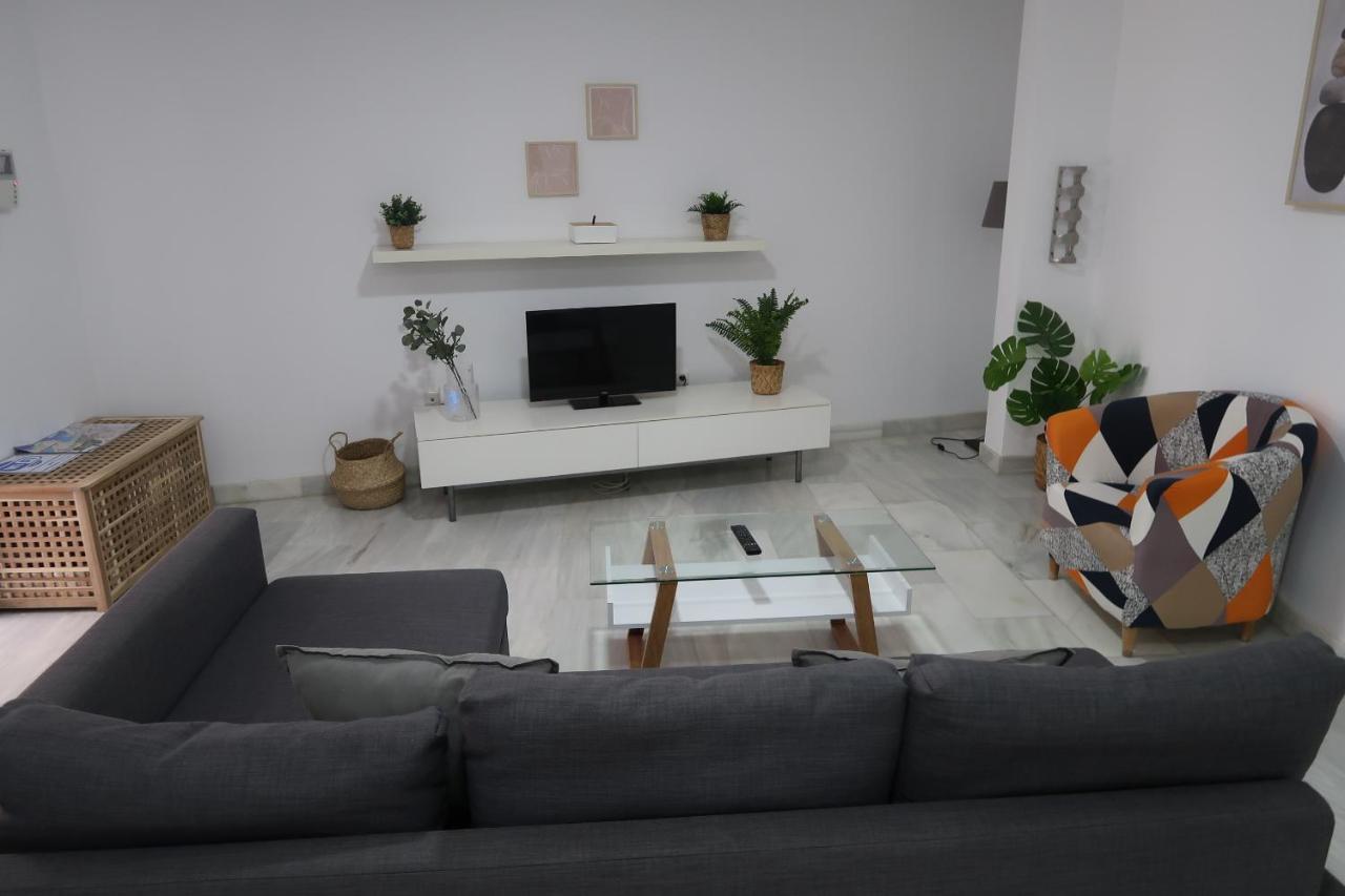 J & E Malaga Center Apartamentos Bagian luar foto
