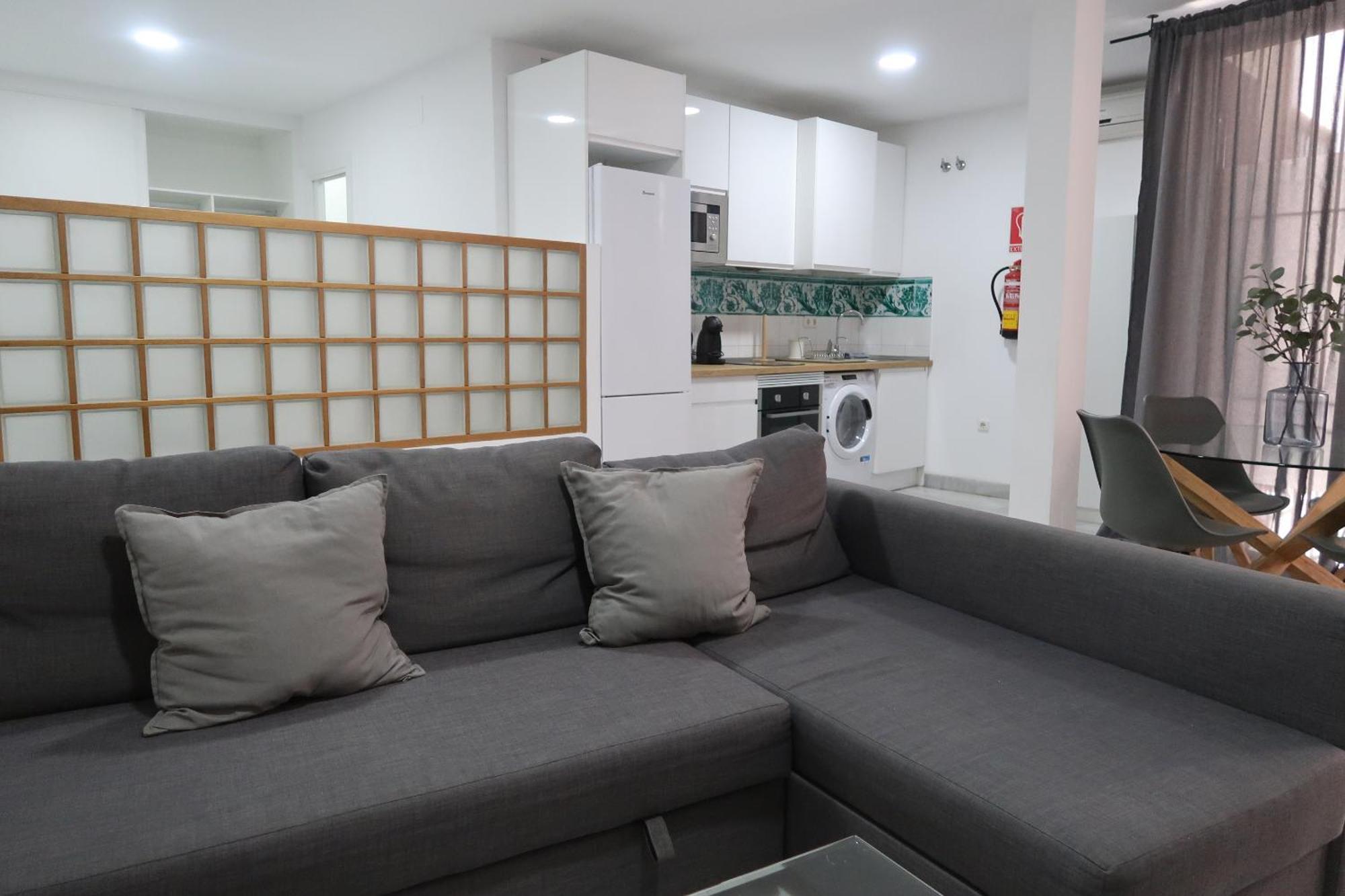 J & E Malaga Center Apartamentos Bagian luar foto